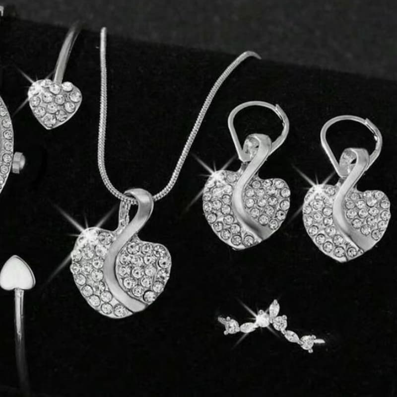 European and American fashionable love-shaped pendant clavicle necklace earrings ring bracelet four-piece heart wedding jewelry set 3