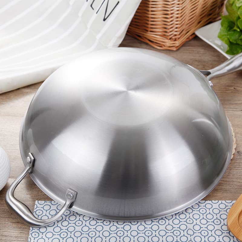 No oil smoke, non-stick, uncoated 304 stainless steel three-layer steel five-layer steel wok kitchen supplies exhibition gift pot 4