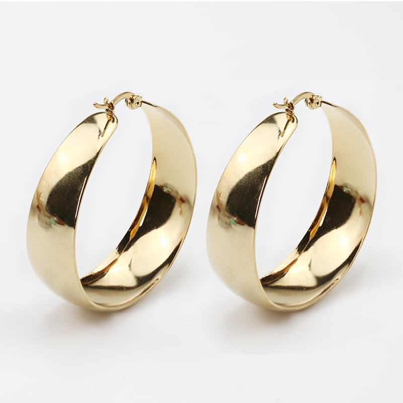 European and American fashion, simple personality, trendy women's exaggerated large earrings, titanium steel ear buckles, stainless steel wide-brimmed large earrings wholesale 10