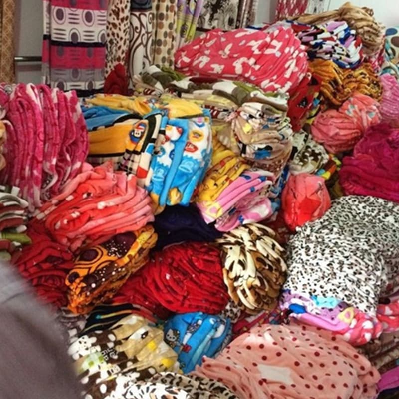 First-class inventory of last-stock flannel, coral fleece blankets, wholesale of trade fair gifts and street stalls 3