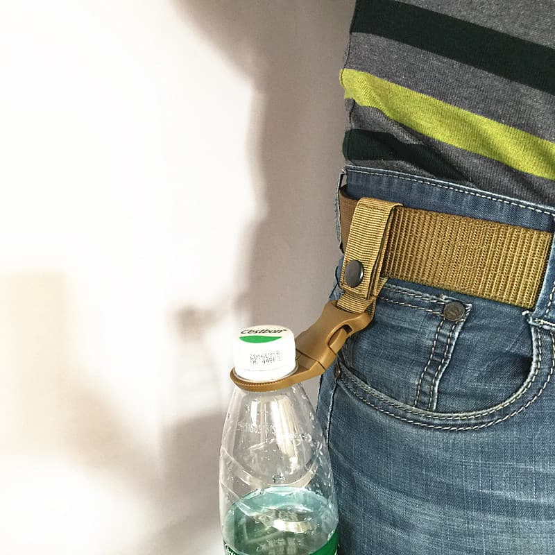 Outdoor water bottle buckle, beverage bottle, mineral water bottle, webbing, tactical hanging buckle, factory direct sales, wholesale, on-site delivery, direct sales 5