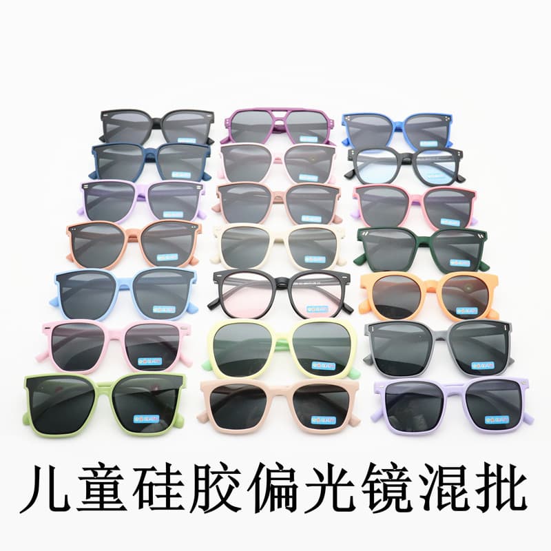 Children's polarized sunglasses wholesale, boys and girls silicone super soft polarized glasses, fashionable kids and baby sunglasses 2