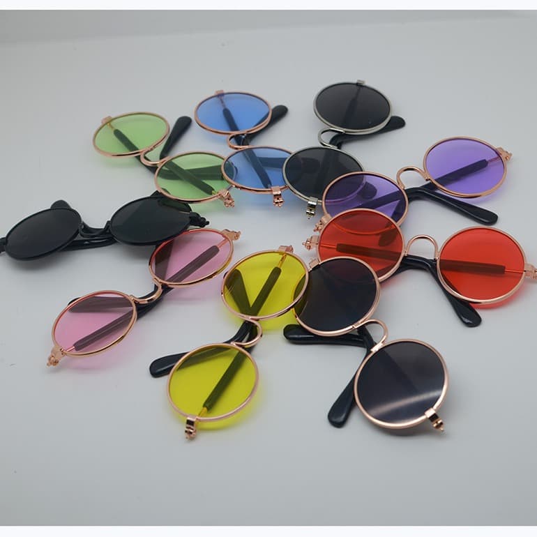 Manufacturer wholesale dog and cat pet glasses, creative trendy toy sunglasses, studio shooting props 5