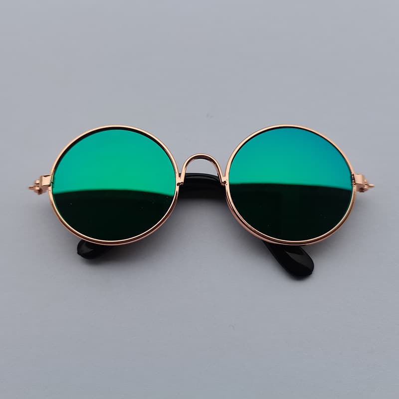 Manufacturer wholesale dog and cat pet glasses, creative trendy toy sunglasses, studio shooting props 10
