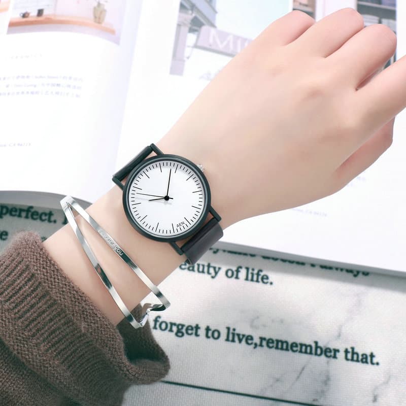 Popular watches for female students Korean version simple trendy sports and leisure men's atmospheric retro college style couple's watch 9