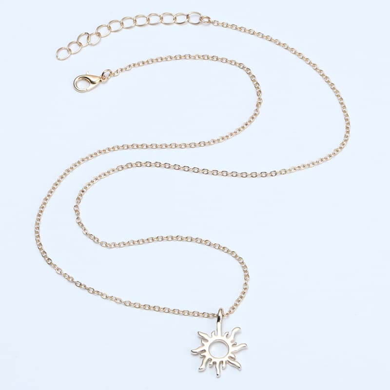 Cross-border exclusive supply of gold sun god necklace, light pendant, silver sun short necklace, women's spot wholesale card clavicle chain 3