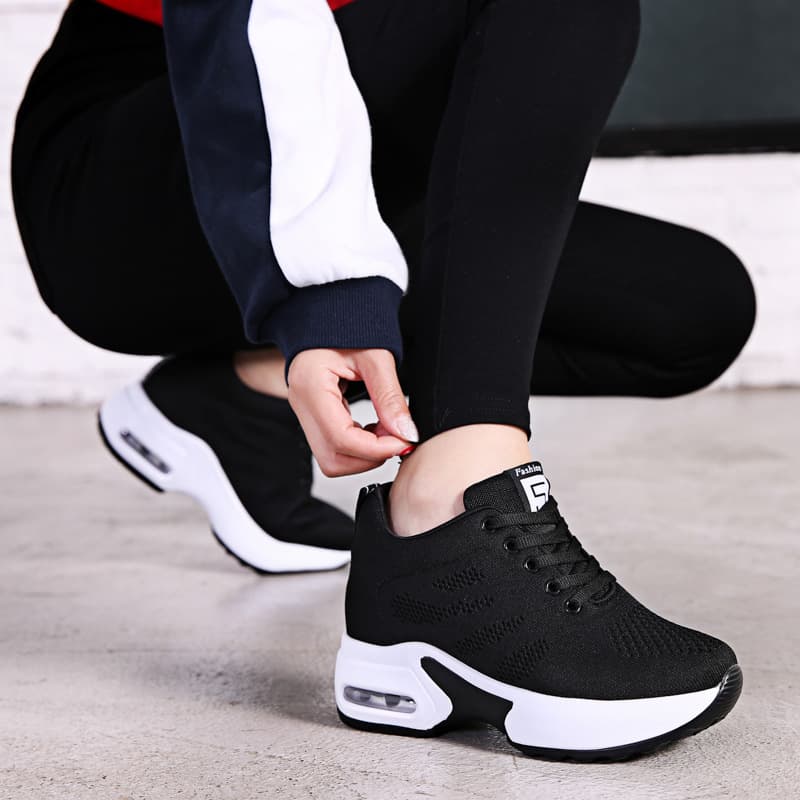 Shoe factory wholesale spring soft-soled mesh breathable inner height-increasing women's shoes sports running shoes platform shoes summer casual shoes 2