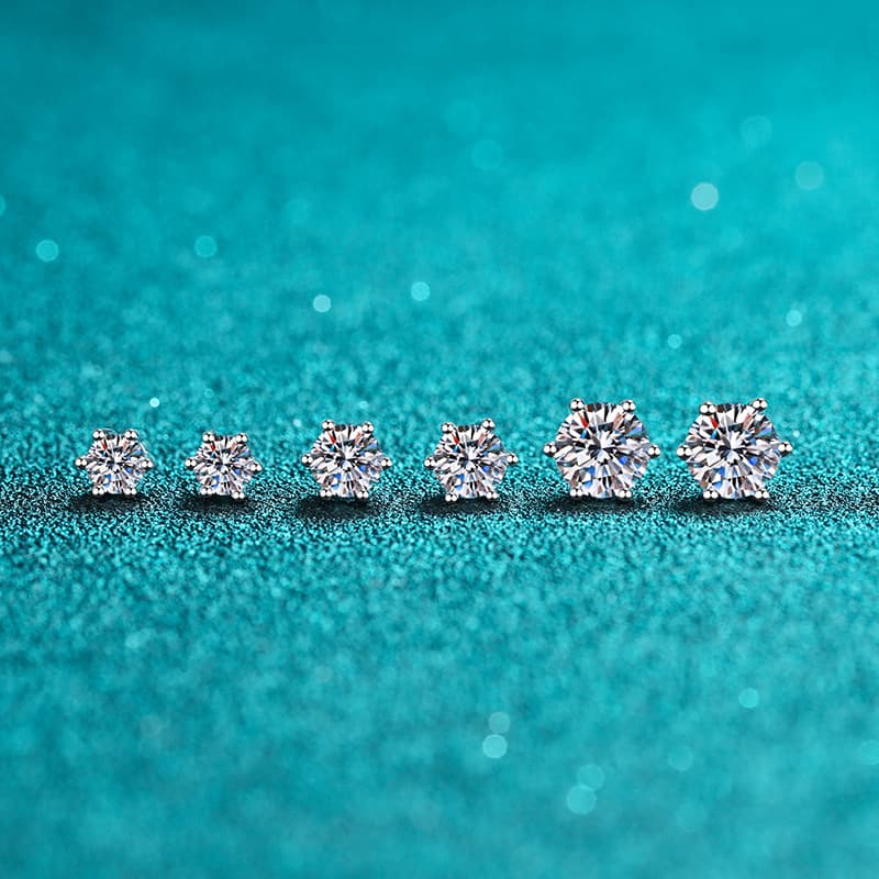 Korean version of the classic six-claw moissanite earrings for women, fashionable and elegant heart-shaped diamond earrings, internet celebrity live broadcast supply 1