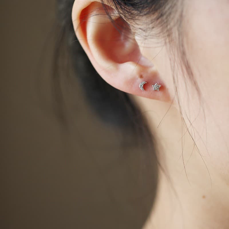 Small diamond star moon shape 925 silver needle asymmetric super mini cute earrings fashionable temperament light luxury 3