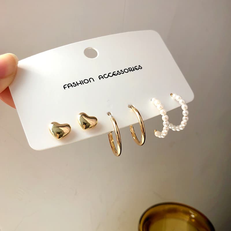 S925 silver needle temperament simple love-shaped earrings personalized C-shaped pearl earrings internet celebrity three-piece set of earrings 2664 7