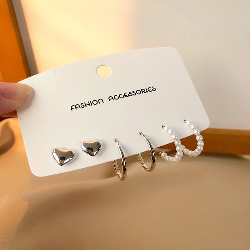 S925 silver needle temperament simple love-shaped earrings personalized C-shaped pearl earrings internet celebrity three-piece set of earrings 2664 8