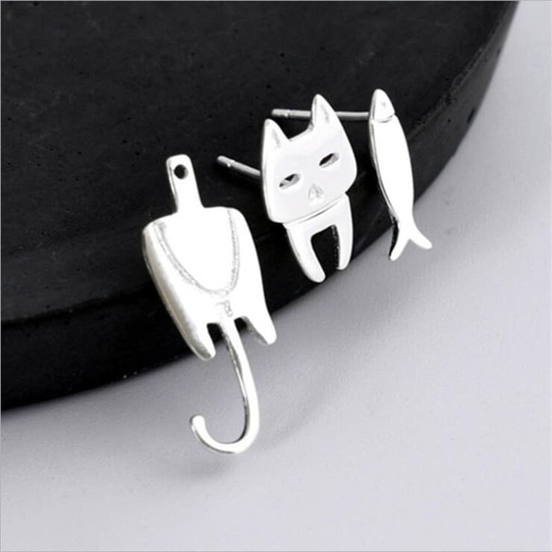 Korean style fashionable asymmetric cat fish temperament cute little fish cat earrings for women 5