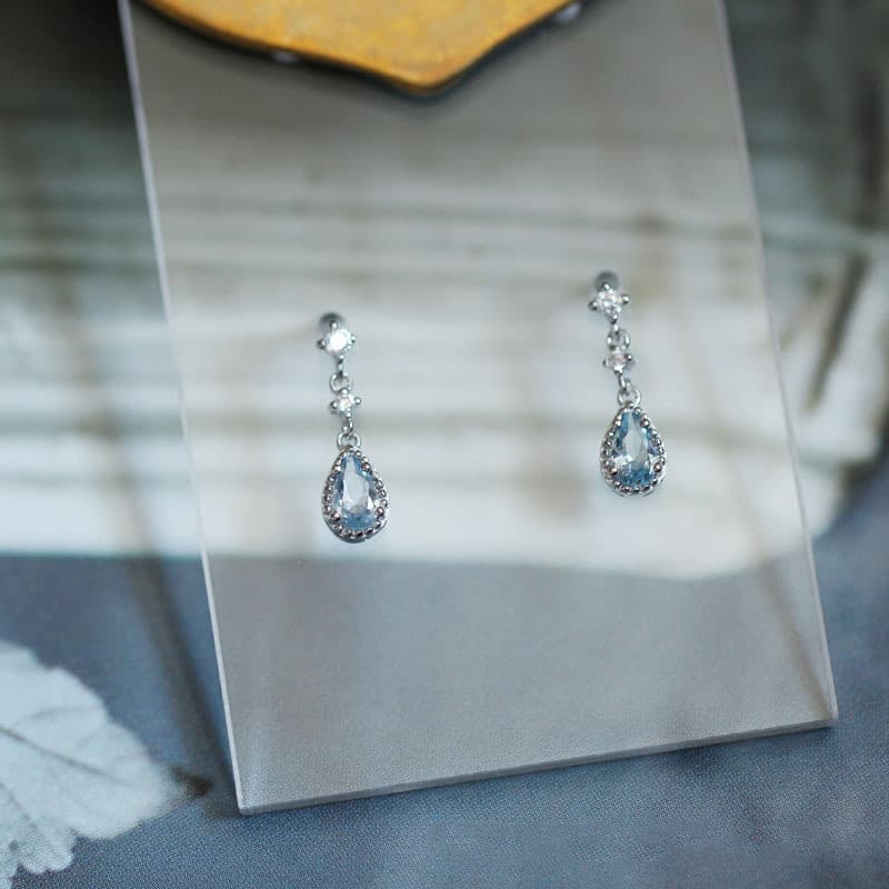 Recommended in this issue: Quiet Blue Gold-plated Japanese Forest Mini Light Blue Earrings Earrings Copper Women's Water
