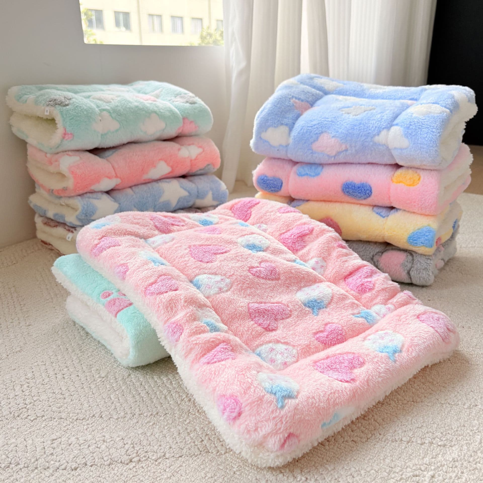 Pet mat, thickened warm fur blanket, cotton pad, kennel sleeping mat, cat quilt, dog supplies 1