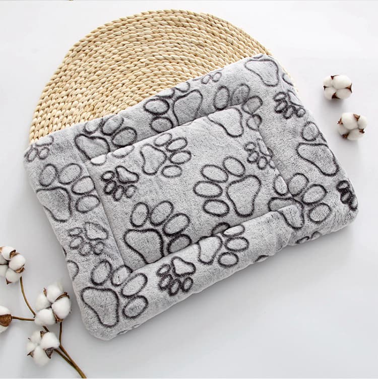 Dog mat, universal for all seasons, cat mat, nest mat, pet cotton mat, thickened sleeping blanket, mattress floor mat, sleeping mat, one piece drop shipping 7