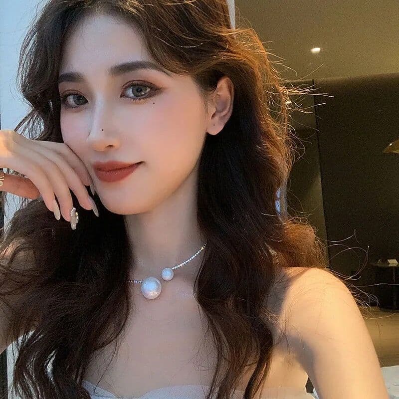 Full diamond pearl necklace for women, light luxury short style, personalized alloy acrylic open necklace, fashionable niche silver gold 4