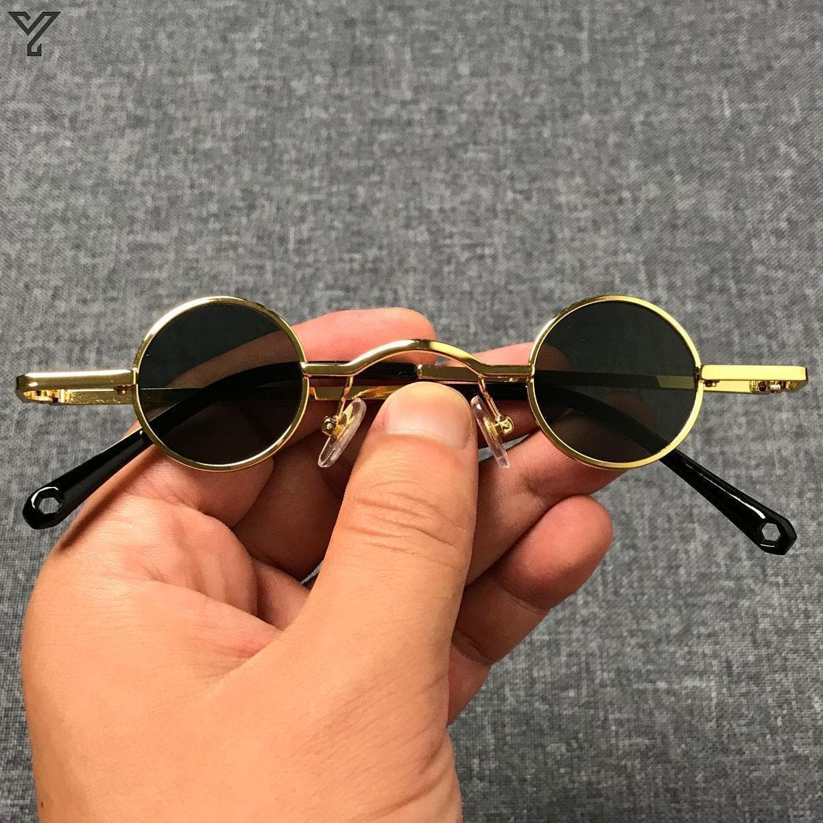 Ultra-small frame round retro sunglasses for men and women mini small round frame table mirror traitor glasses hip-hop sunglasses 2