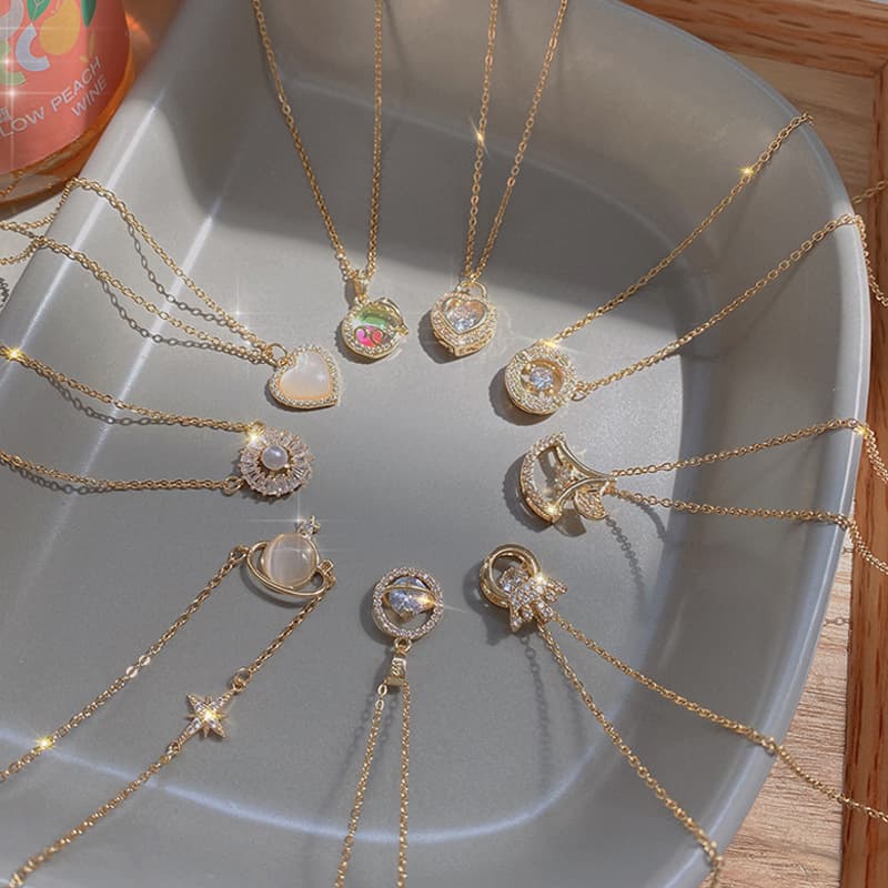 Korean retro titanium steel necklace women's versatile high-end pearl pendant ins style niche clavicle chain jewelry wholesale 3