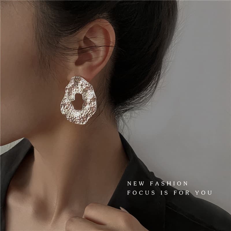 2026 New Style European and American Irregular Metal Earrings Women’s Trendy Personality Cold Style Korean Style Exaggerated Tremella Earrings 8
