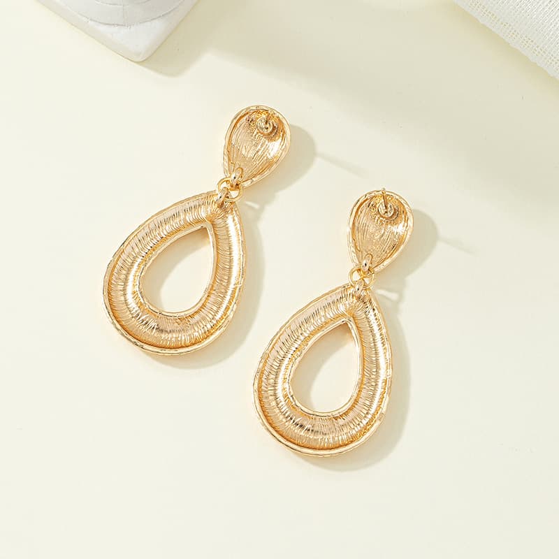 Korean retro exaggerated geometric round drop earrings bohemian style lightweight textured earrings 5