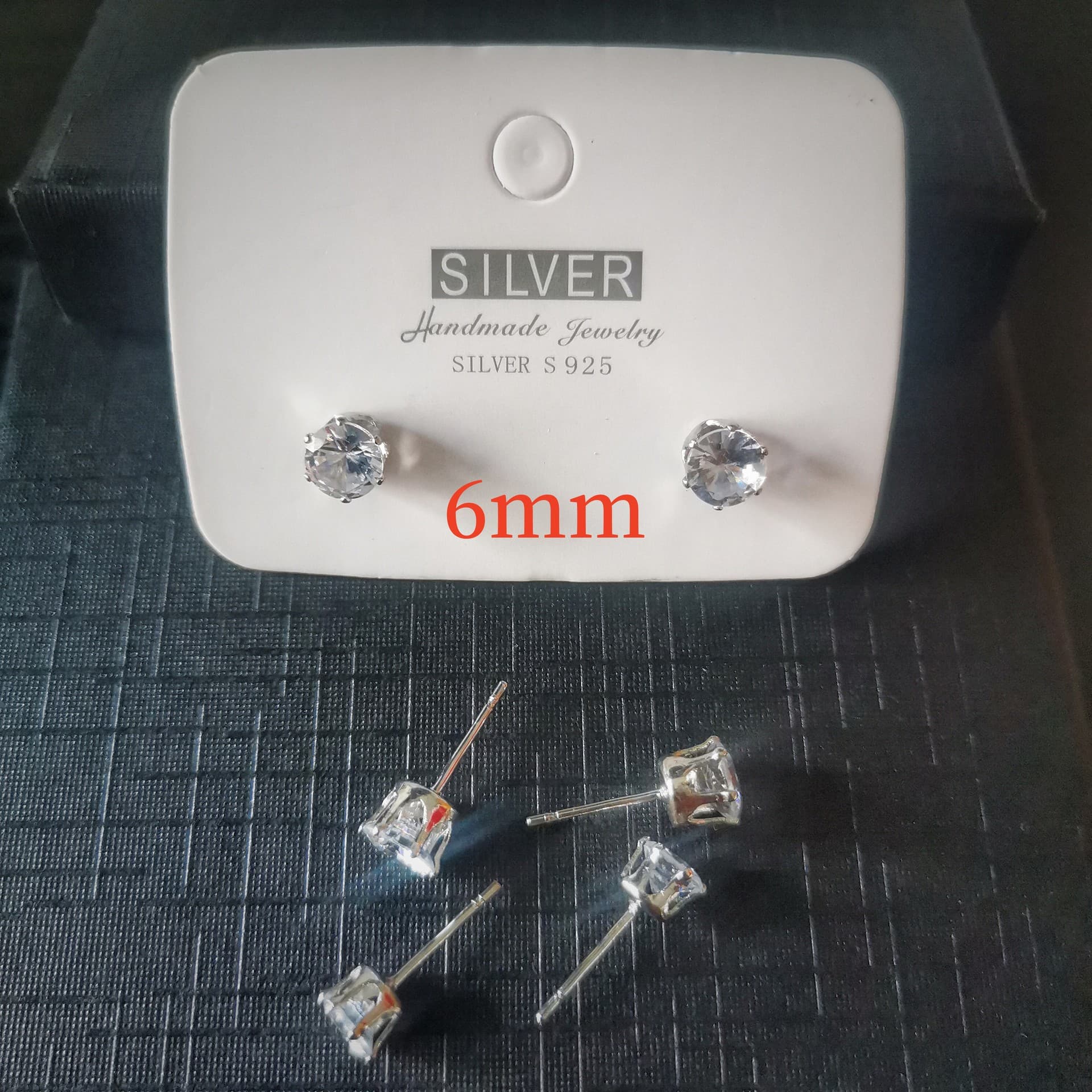 Temperament ear clip without piercing for women, flash diamond zircon ear bone nail, magnet ear socket ear nail, simple ear bone clip ear nail for men 7