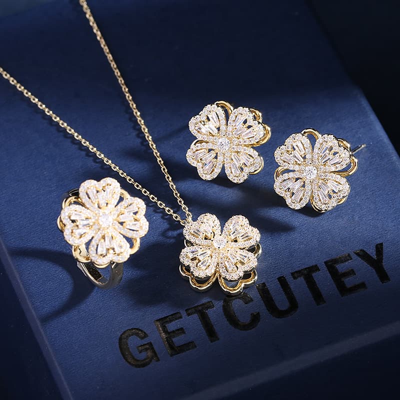 Niche design light luxury earrings ring flower clavicle chain earrings trendy rotatable clover jewelry set 1