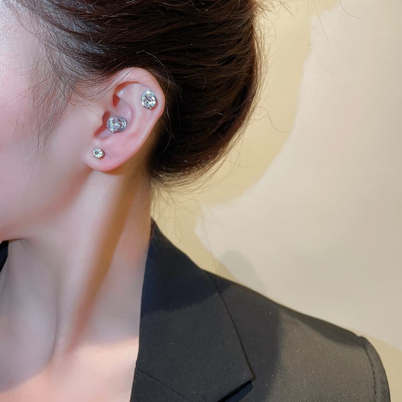 Magnet magnetic ear bone clip for women, flash diamond zircon cochlear nail without piercing, men's 2022 new trendy 4