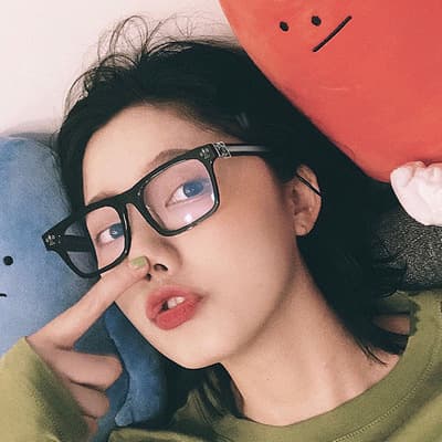 New Crow square TR anti-blue light flat glasses for men and women, fashionable face-slimming student computer glasses for myopia 3