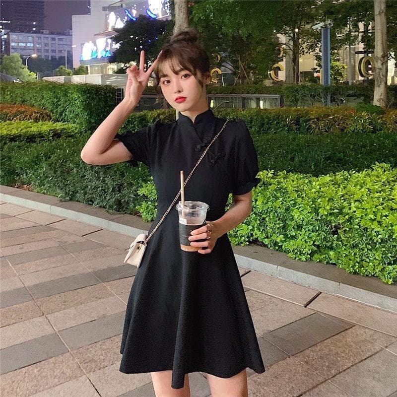 Red design buckle skirt 2026 improved cheongsam retro waist slimming tea break French dress summer 3