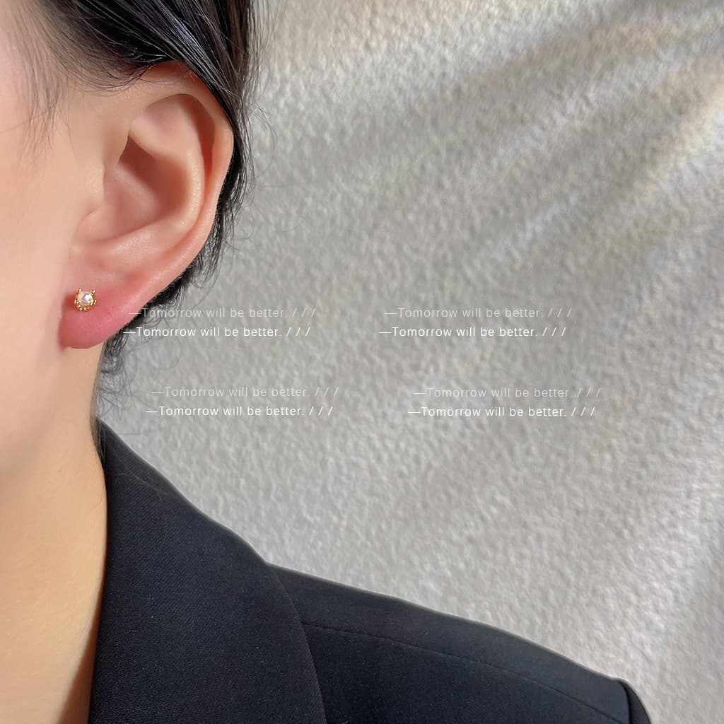 Suitable for pierced ears ~ Designed pearl earrings for women, Japanese and Korean commuting, compact and elegant mini earrings wholesale 3