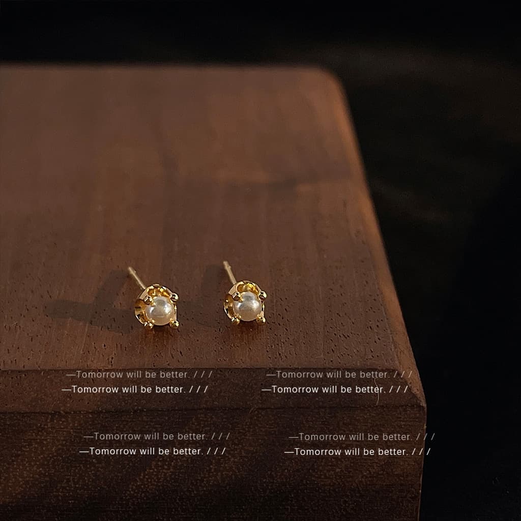 Suitable for pierced ears ~ Designed pearl earrings for women, Japanese and Korean commuting, compact and elegant mini earrings wholesale 7