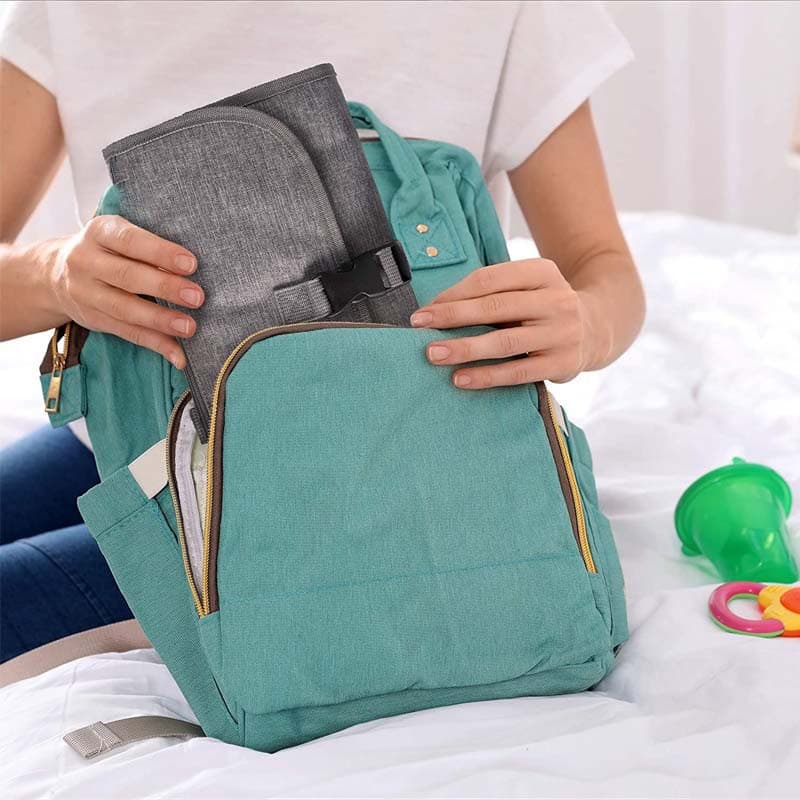 Newborn diaper pad, waterproof and urine-proof, multifunctional baby changing pad with wet wipes, convenient out-and-out diaper pad 4