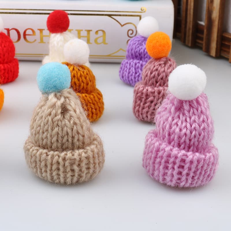 Spot Christmas mini hat diy knitted doll woolen hat accessories finger hat clothing accessories 5