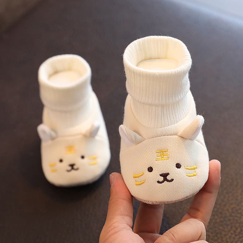Baby shoes and socks, tiger head spring and autumn soft soles for male and female babies 3-9-12 months old, newborn shoes, cloth shoes, anti-falling in winter 8