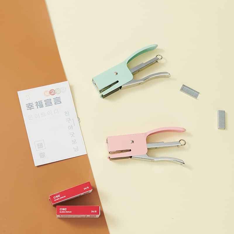 Hand-held stapler takeaway packaging pliers stapler office document binding macaron 12-gauge needle stapler 2