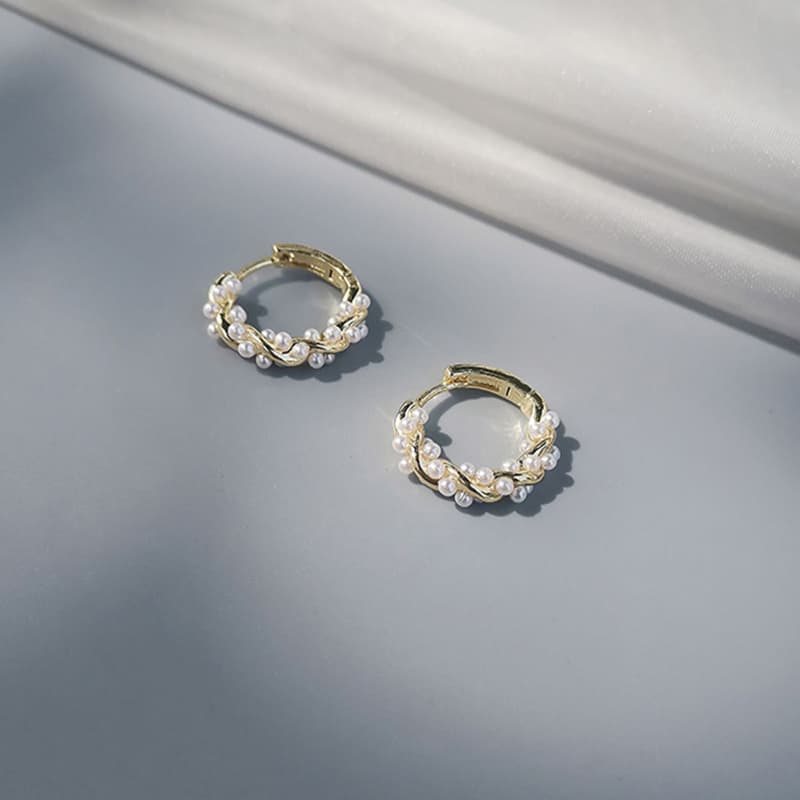2023 New Pearl Earrings Irregular Temperament Earrings Internet Celebrity Trendy Earrings Small and Exquisite Earrings Women's Trend 5