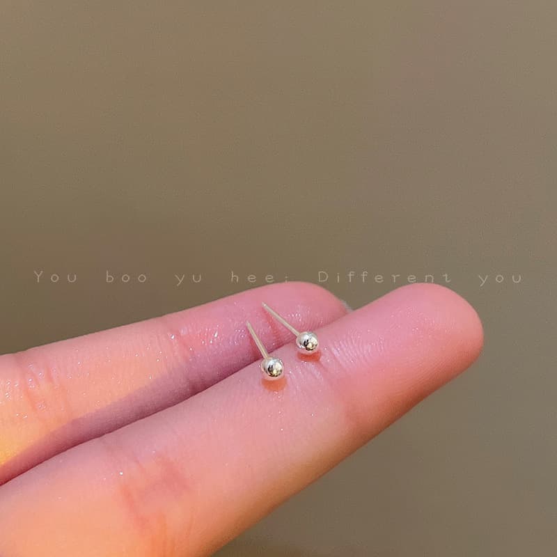 S925 sterling silver needle exquisite and compact design earrings for women niche high-end piercing free ear bone ear stick earrings 8