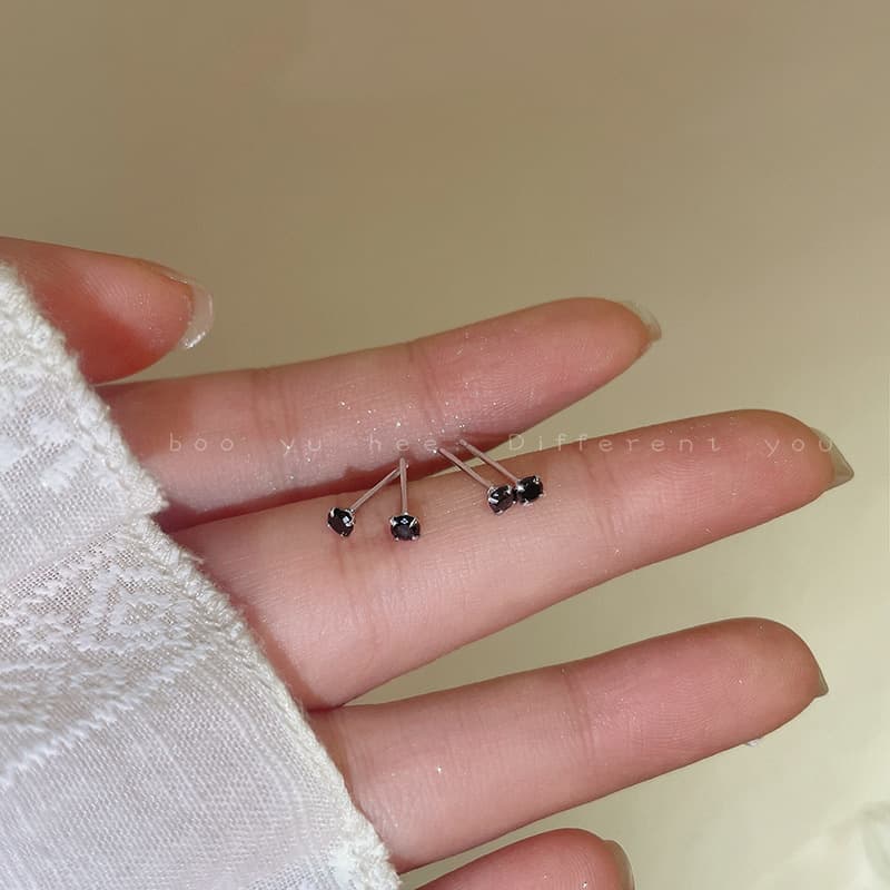 S925 sterling silver needle exquisite and compact design earrings for women niche high-end piercing free ear bone ear stick earrings 9