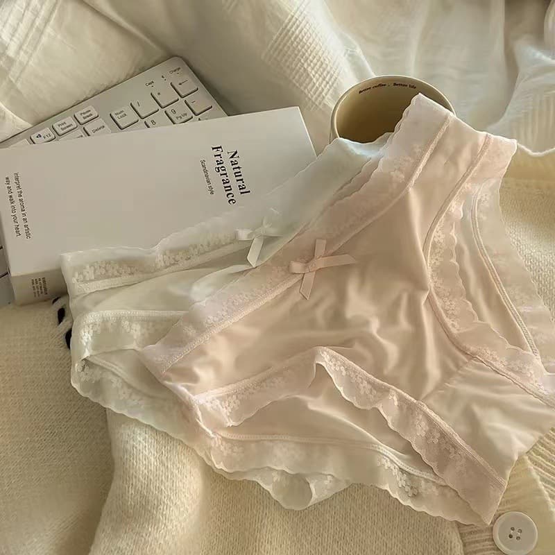[Butt Mask Pants] Spring and summer color ice silk seamless panties for girls mid-waist pure desire sexy lace girl panties 4
