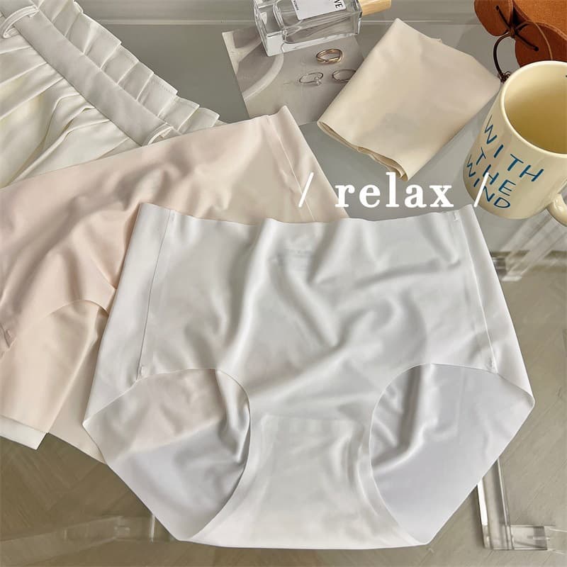 Women's Seamless Ice Silk Underwear Women's Summer Ultra-Thin Mid-waist No-Hip Peach Butt Sexy Sports Girls' Briefs 4