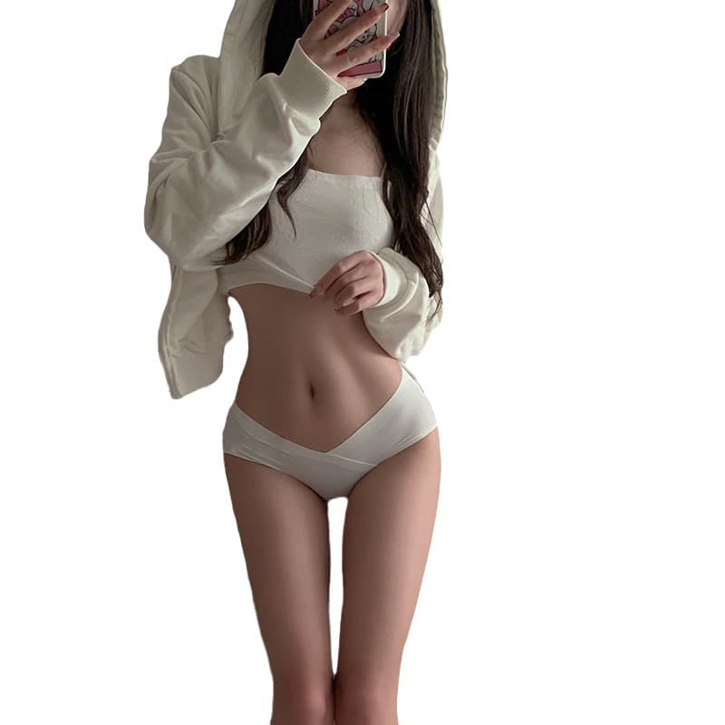 High-slit summer women's thin sexy seamless ice silk one-piece low-waist women's underwear briefs that do not pinch the buttocks 6