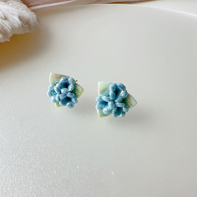 Retro style sweet forest triangular ceramic flower earrings, daily wear earrings for the girl next door in Dongdaemun, South Korea 7