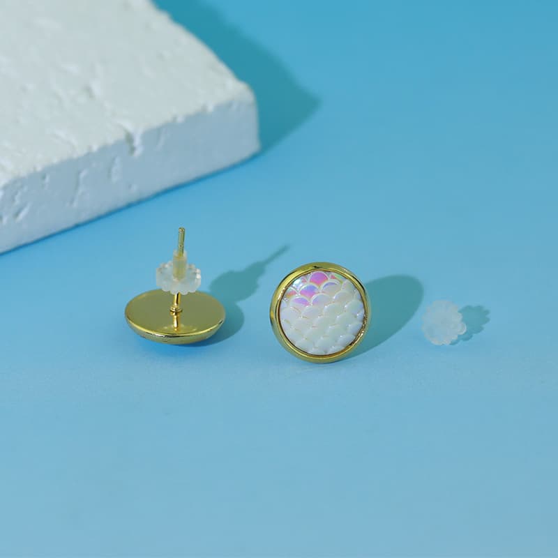 Dopamine Symphony Fish Scale Earrings Cute, Small, Colorful Japanese and Korean Non-pierced Ear Clips Temperament Mermaid Earrings for Women 5