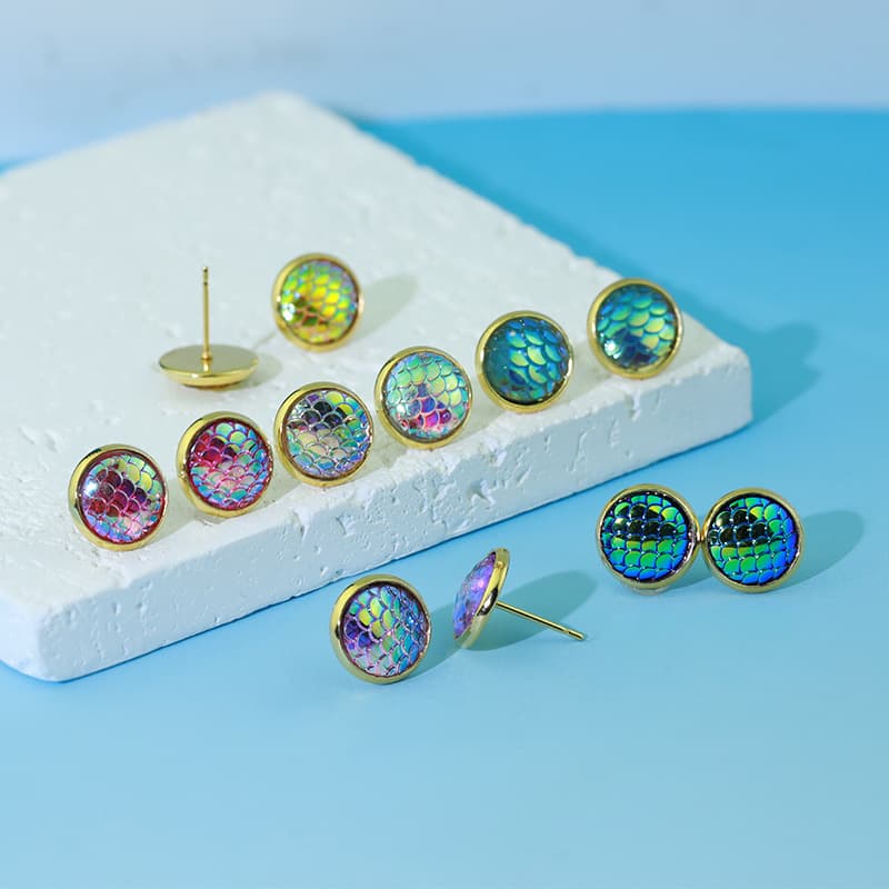 Dopamine Symphony Fish Scale Earrings Cute, Small, Colorful Japanese and Korean Non-pierced Ear Clips Temperament Mermaid Earrings for Women 1