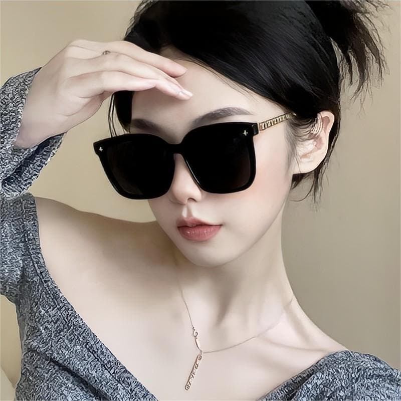 New large frame sunglasses for women, high-end anti-UV sunglasses, design chain temples, fashionable sunglasses for men 3