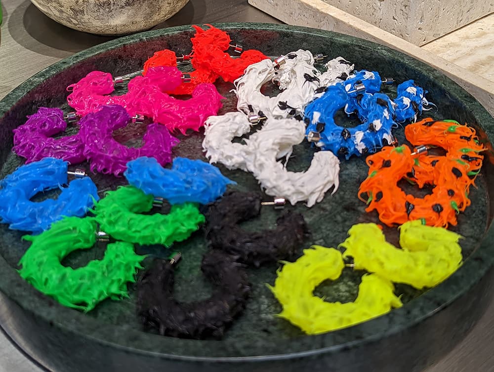 Star's same ultra-light texture trendy tufted rubber flame color dripping oil summer dopamine color earrings 3