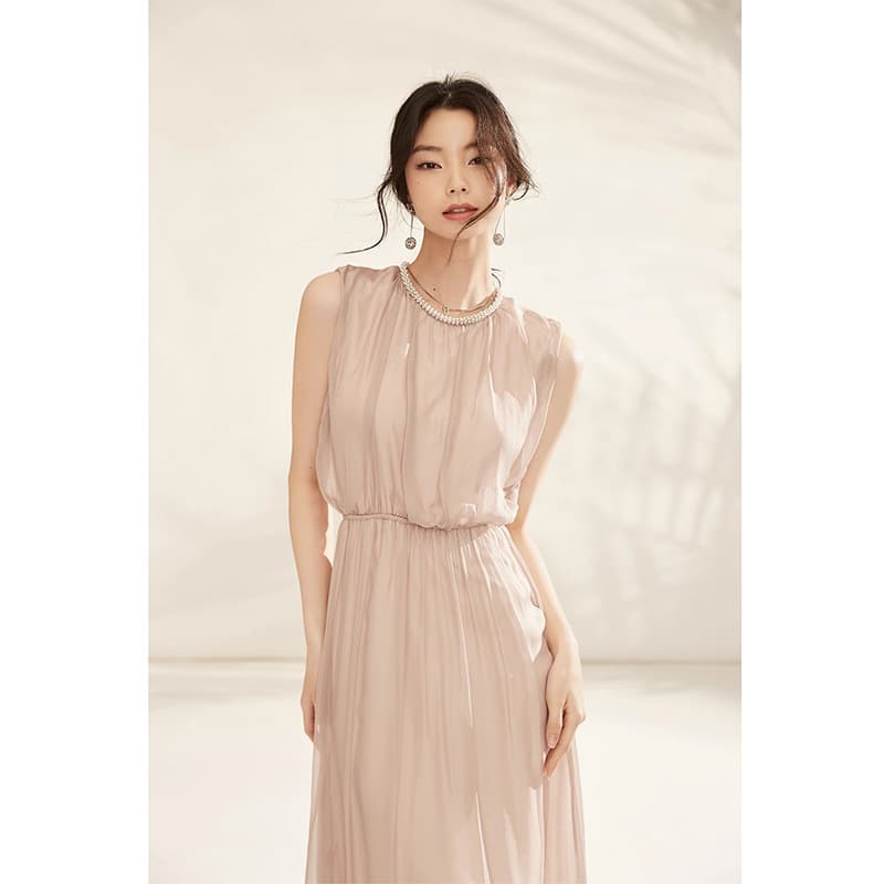Light luxury dress for women summer 2026 new high-end exquisite niche design sleeveless temperament high-end long skirt 5