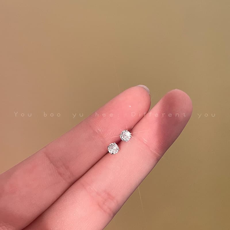 S925 sterling silver needle exquisite and compact design earrings for women niche high-end piercing free ear bone ear stick earrings 9