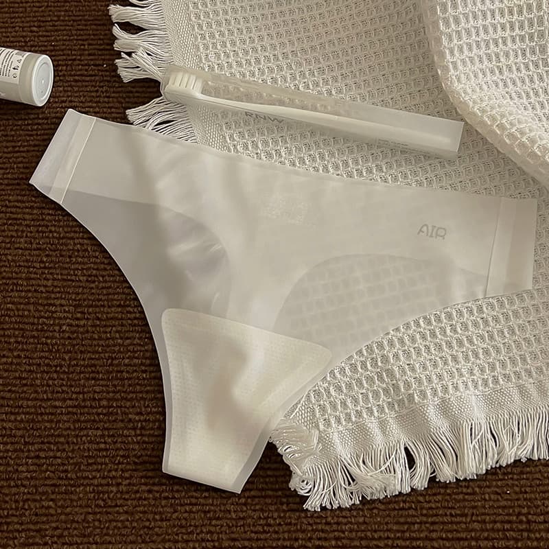Air ultra-thin cool leather thong ~ mulberry silk bottom crotch is pure and sexy hot girl fitness yoga women's underwear wholesale 10