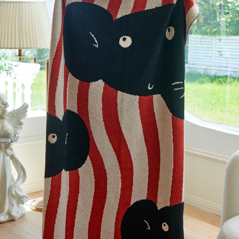 Household French elephant cartoon half-edge velvet knitted blanket sofa blanket shawl blanket picnic outdoor ins style 7
